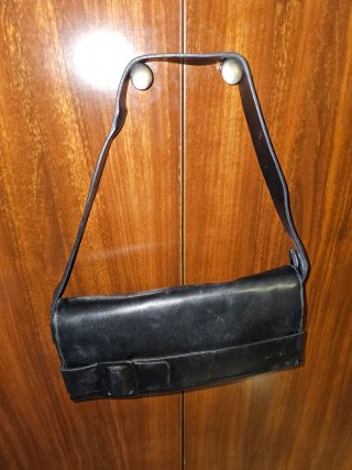 Bolso de mano negro