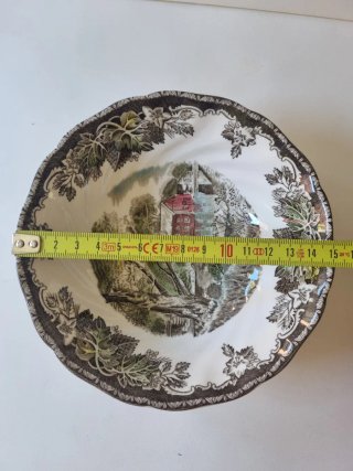 Plato porcelana Johnson Brothers Friendly Village