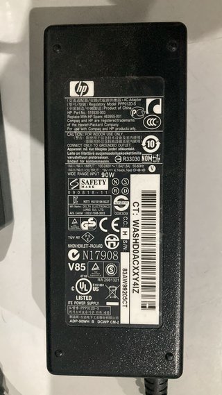 Cargadores HP 65W y 90W Clavija Ancha