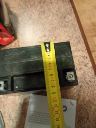 Batería Yuasa YTX9-BS 12V 8Ah