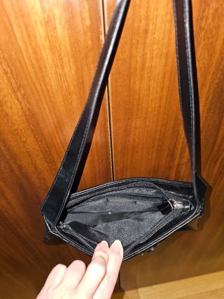 Bolso de mano negro