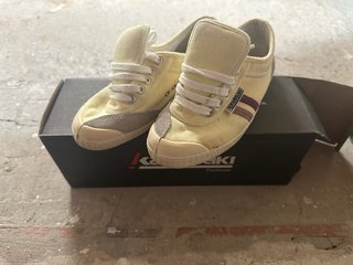 Zapatillas Kawasaki Amarillas Talla 38