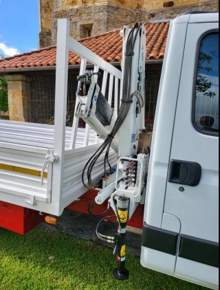 Camion Pluma Grua 3.500kg