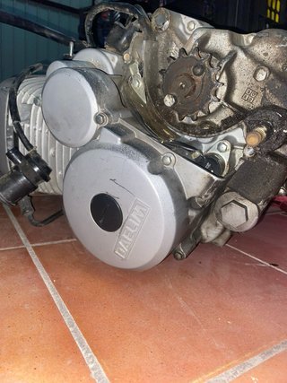 Motor Daelim 125 4T funcionando bien