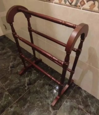 Mantero de madera maciza