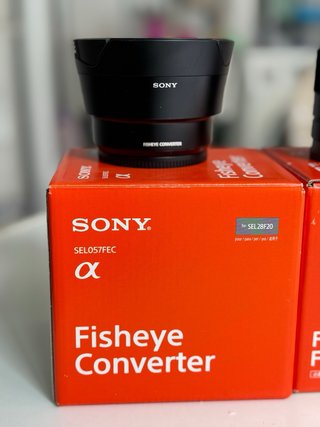 Sony FE 28/2 Fisheye Converter