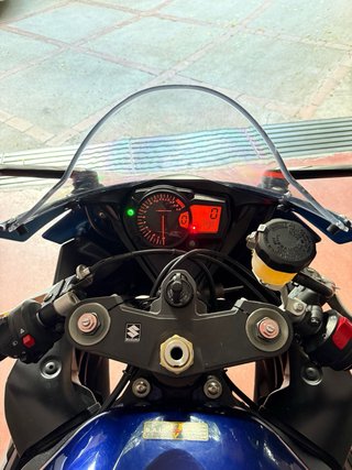 Suzuki GSXR 1000 K6 Deportiva Azul/Blanca
