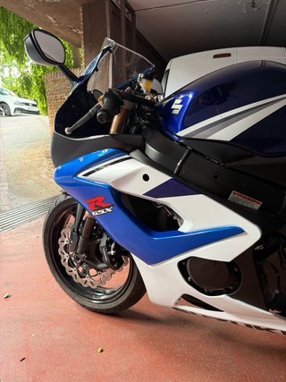Suzuki GSXR 1000 K6 Deportiva Azul/Blanca