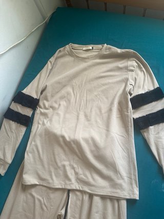 Set sportivo beige