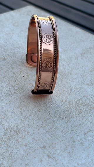 Pulsera magnética de cobre con inscripciones