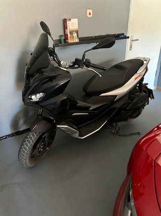 Aprilia SR GT 125 Negro/Plata