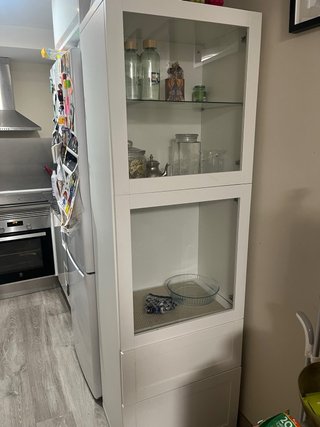 Vitrina IKEA BESTÅ Blanca