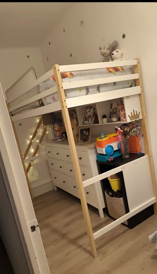 Litera con cómoda y almacenaje