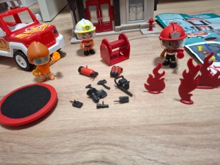 Pin y Pon Bomberos Coche y Casa