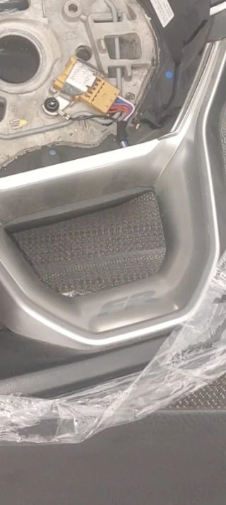Volante Seat León FR