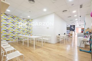 Local comercial en alquiler en Plaza de Toros - Santa Rita en Almería