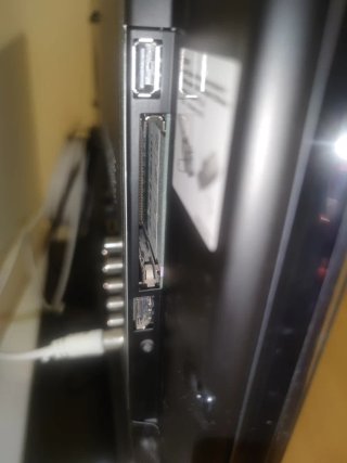 Televisor LG 32 pulgadas (mesa opcional)