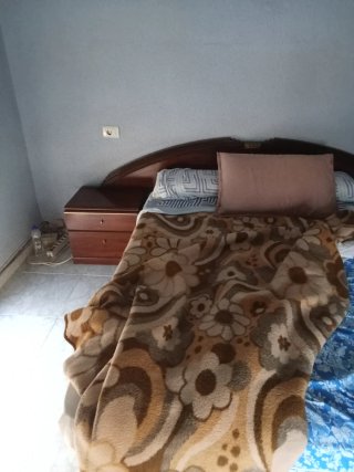 Mesa de comedor ovalada y 6 sillas