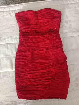 Vestido fiesta rojo elegante