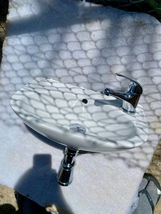 Lava-mão 40cm com Torneira - Como Novo