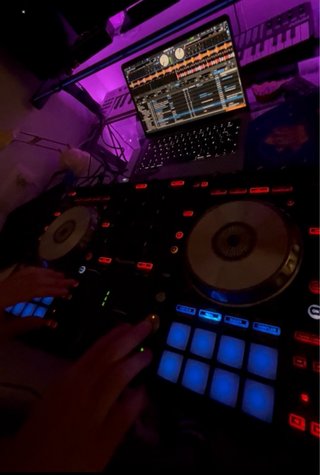 DOS Controladoras DJ Pioneer DDJ-SR