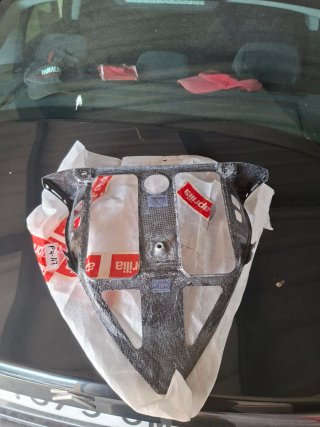 Aprilia RSV Gen 2 Carenado Carbono