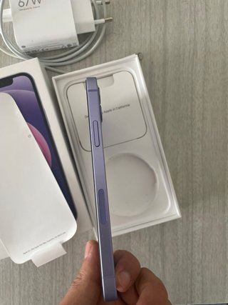 iPhone 12 Morado