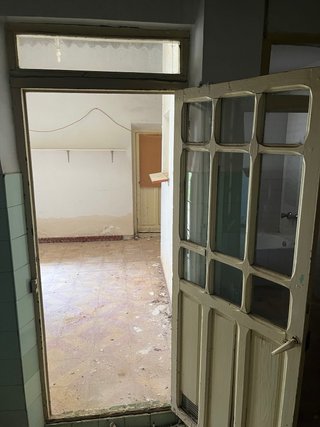 7 Puertas antiguas de madera y cristal