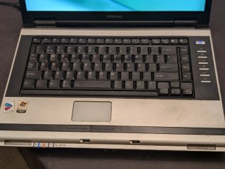 Toshiba/negro