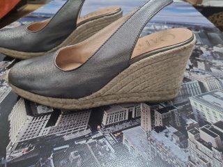 Sandalias cuña Gaimo plateadas