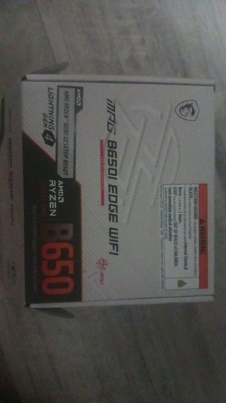MSI MPG B650i + AMD Ryzen 9 9950X3D