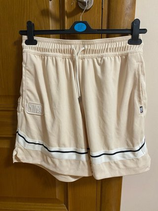 Pantalón corto NBA beige