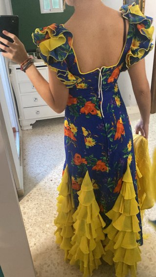 Traje Flamenca Azul con Flores Amarillas