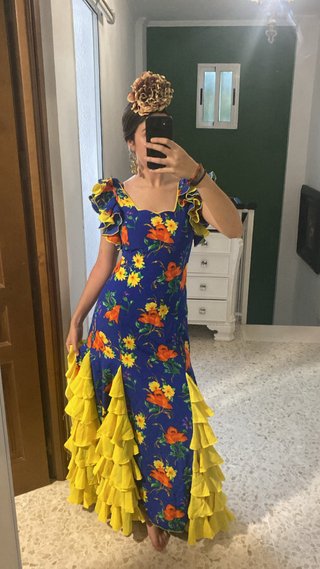 Traje Flamenca Azul con Flores Amarillas