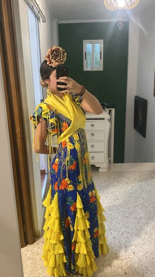 Traje Flamenca Azul con Flores Amarillas