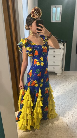 Traje Flamenca Azul con Flores Amarillas