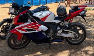Honda CBR 1000 RR 2004 - 49.000 km