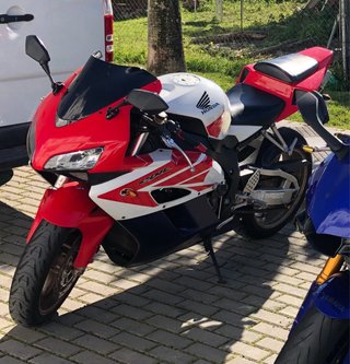 Honda CBR 1000 RR 2004 - 49.000 km