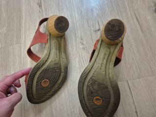 Sandalias Art mujer piel marrón y rojo