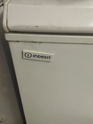 Arcón congelador 95L indesit