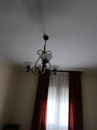 Lámpara de techo colgante verde y dorada