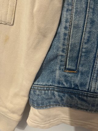 Chaqueta vaquera hombre mangas beige