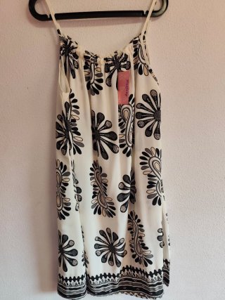 Vestido de chica  talla 3XL/4XL nuevo.