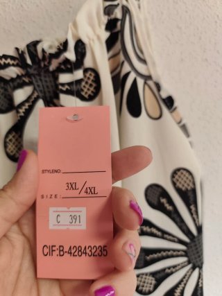 Vestido de chica  talla 3XL/4XL nuevo.