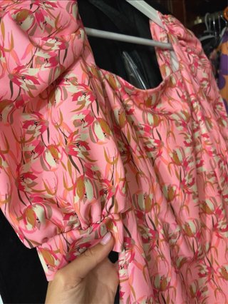 Vestido fiesta estampado floral rosa