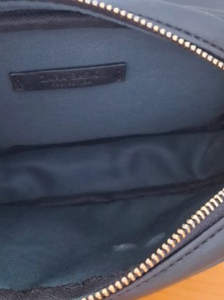 Bolso Zara Negro con Detalles Dorados