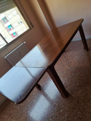 Mesa de salón extensible 1,60 mt a 2,60 mt
