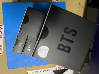 BTS Army Bomb 4 + Base + 2 Parts oficiales y nuevo