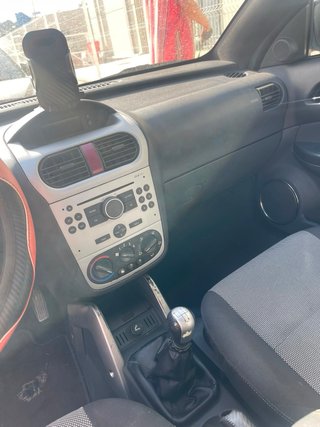 Opel Tigra 2005