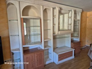 Mueble de salón ibicenco madera y cristal